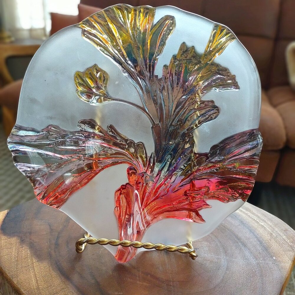 Walther Glas serving dish,  texturized acanthus leaf, Glass, Germany, 1970s